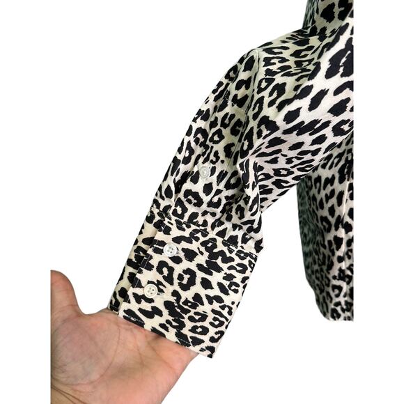Land’s End animal print long sleeves buttoned blouse size 2 - Picture 10 of 11